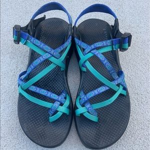Women’s chacos size 8w